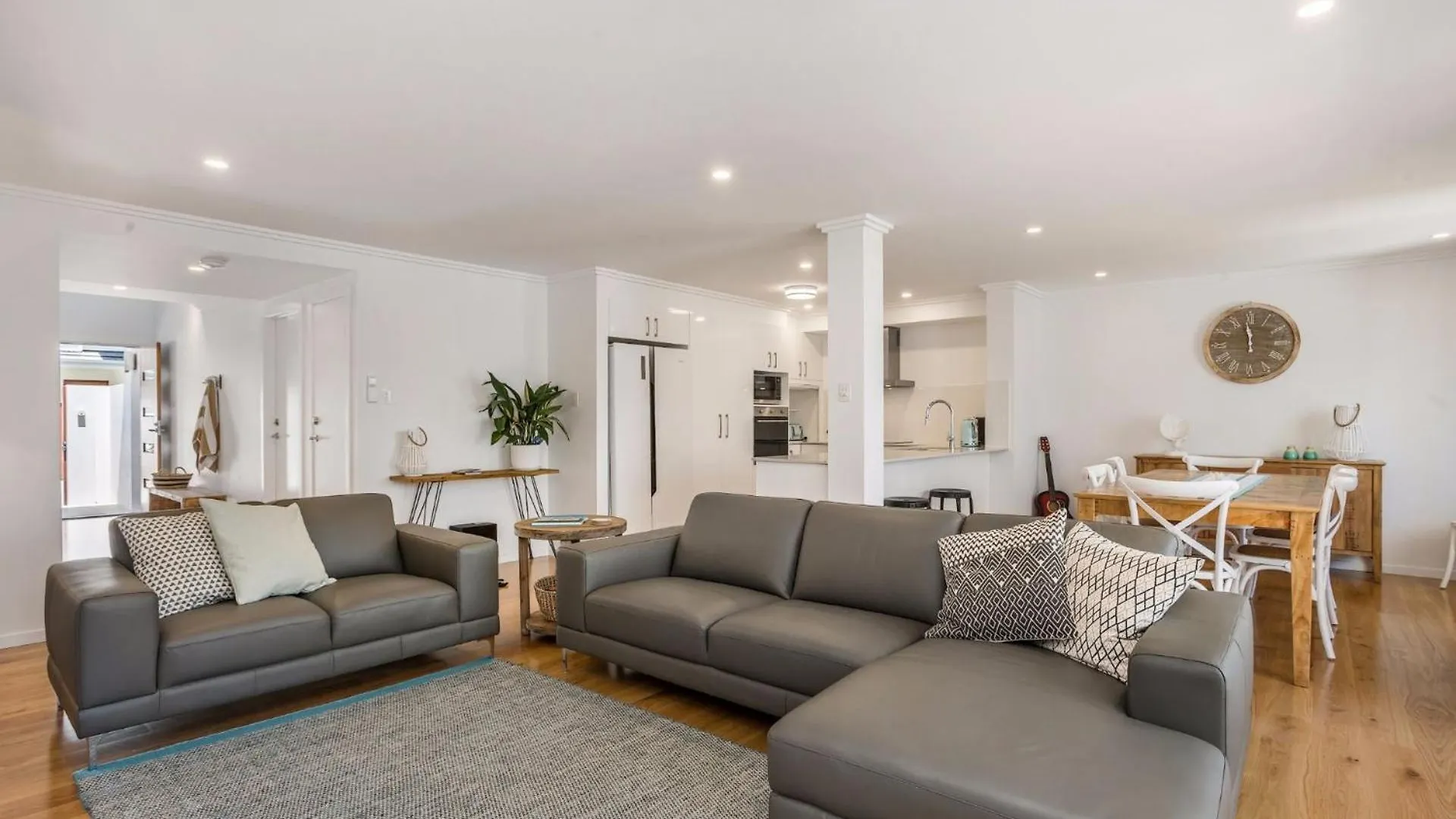 A Perfect Stay - Ocean Walk Byron Bay Villa